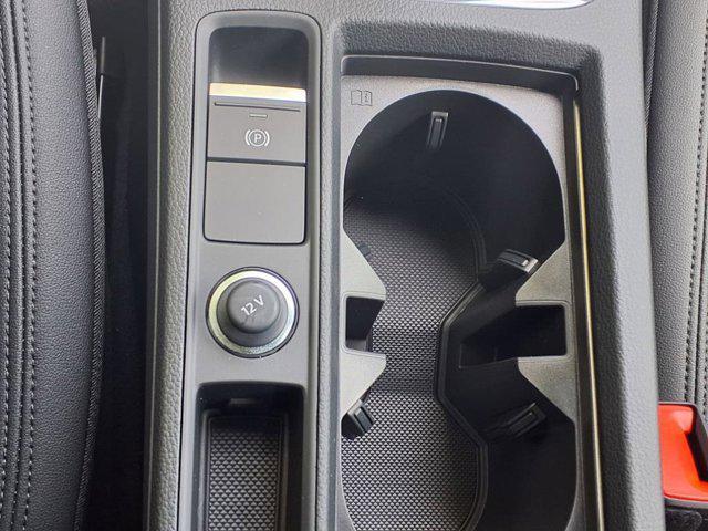 Photo of 2025 White Audi Q3