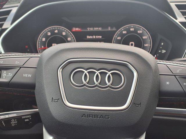Photo of 2025 White Audi Q3