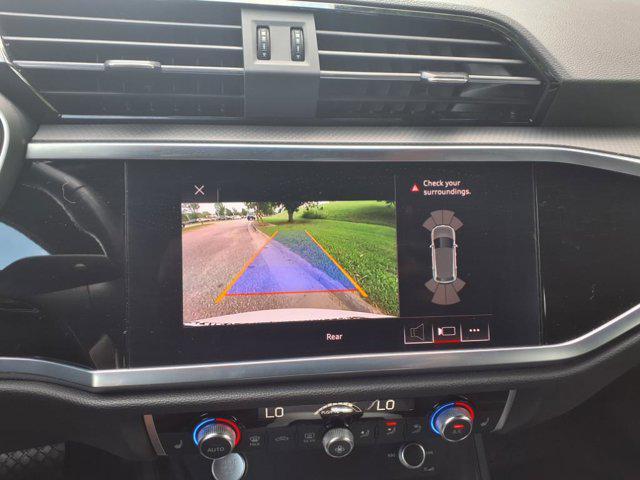 Photo of 2020 White Audi Q3
