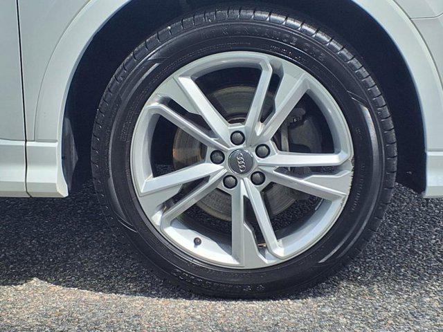 Photo of 2020 White Audi Q3