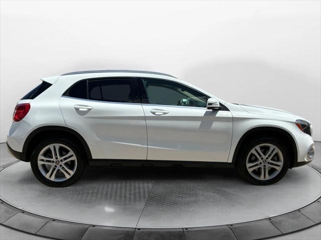 Photo of 2019 Polar White Mercedes-Benz GLA 250