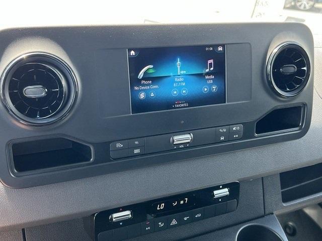Photo of 2023 White Mercedes-Benz Sprinter 2500