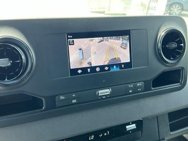 Photo of 2023 White Mercedes-Benz Sprinter 2500