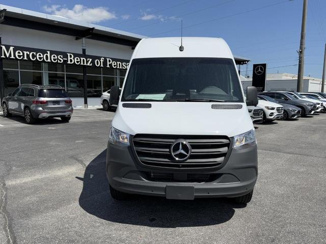 Photo of 2025 White Mercedes-Benz Sprinter 2500