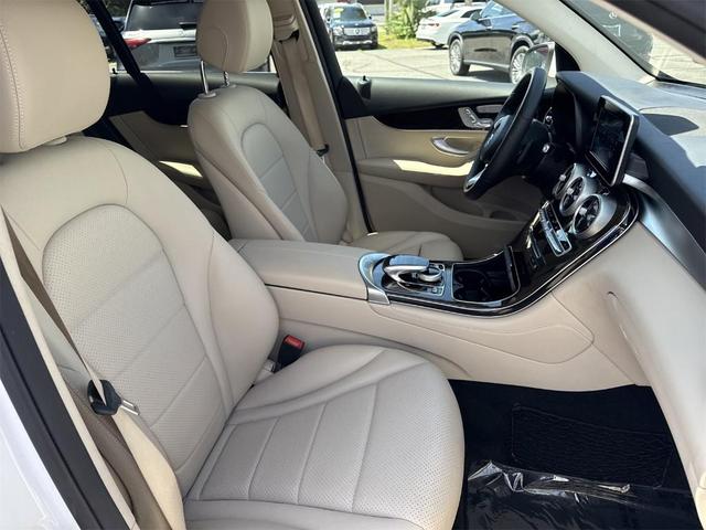 Photo of 2016 White Mercedes-Benz GLC-Class