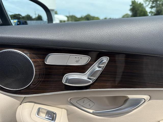 Photo of 2021 Mojave Silver Metallic Mercedes-Benz GLC 300