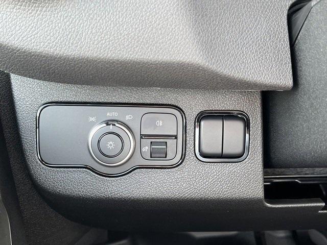 Photo of 2024 White Mercedes-Benz Sprinter 2500