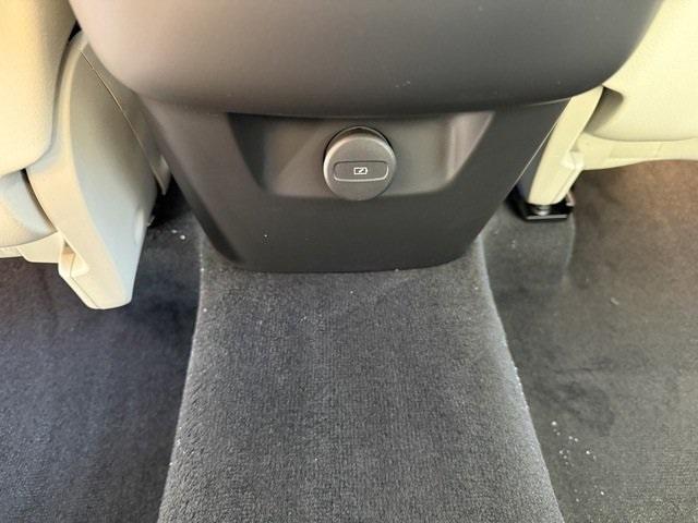 Photo of 2025 Gray Volvo XC90