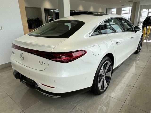Photo of 2022 White Mercedes-Benz EQS 450+