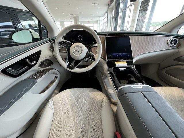 Photo of 2022 White Mercedes-Benz EQS 450+