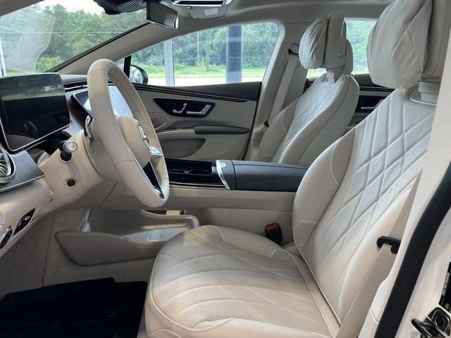 Photo of 2022 White Mercedes-Benz EQS 450+