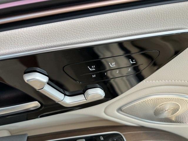 Photo of 2022 White Mercedes-Benz EQS 450+