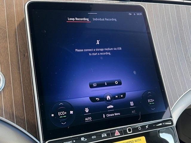 Photo of 2022 White Mercedes-Benz EQS 450+