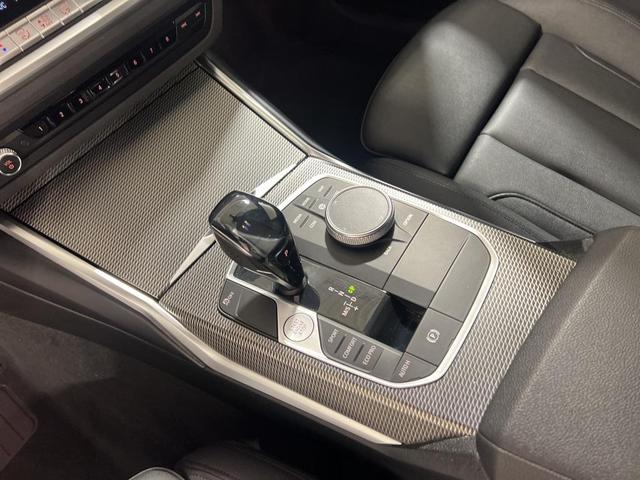 Photo of 2021 Black Sapphire Metallic BMW M340
