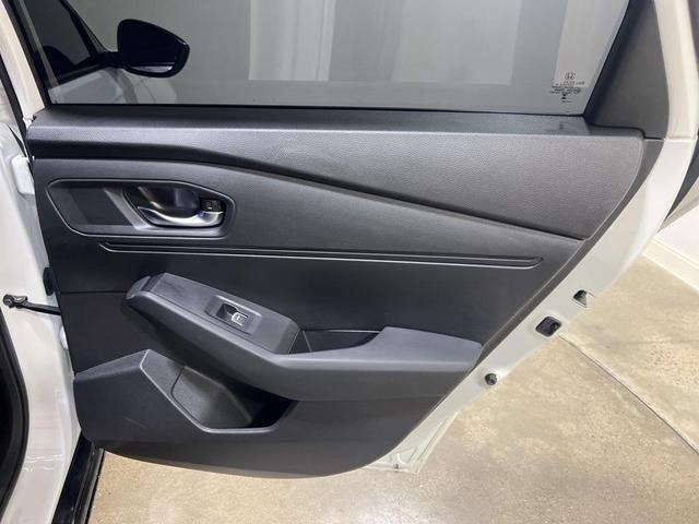 Photo of 2023 Platinum White Pearl Honda Accord Hybrid