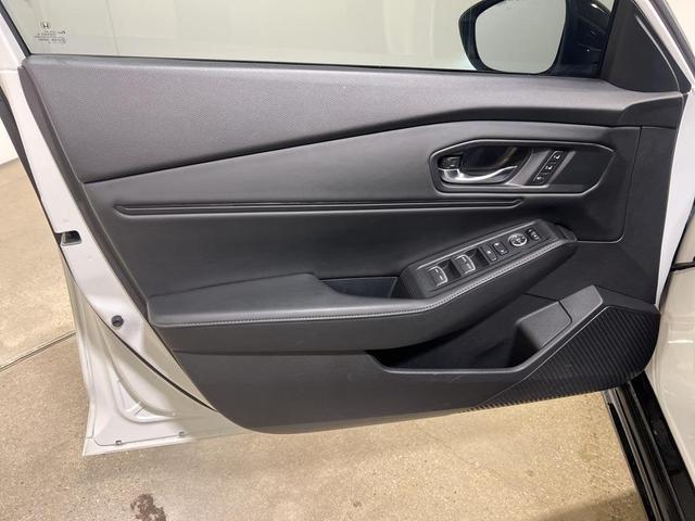 Photo of 2023 Platinum White Pearl Honda Accord Hybrid