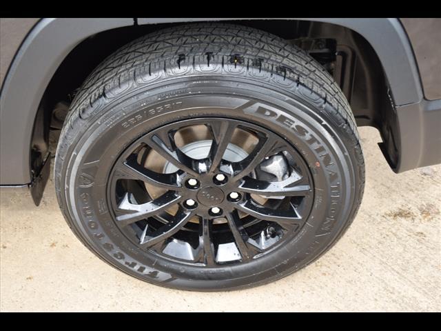 Photo of 2023 GRAY Jeep Cherokee