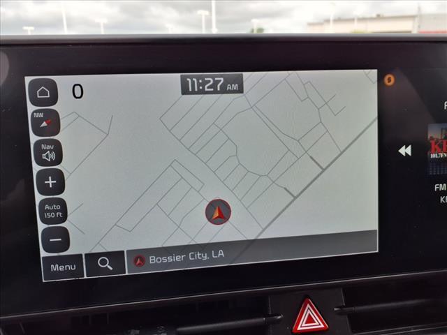 Photo of 2024 Glacial White Pearl Kia Sportage