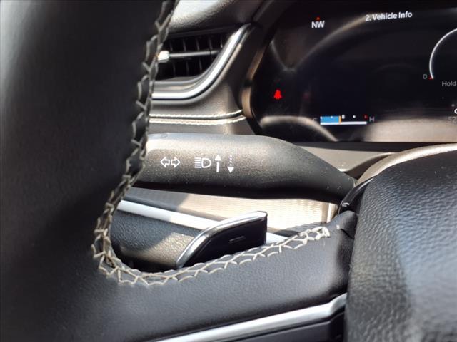 Photo of 2023 Silver Zynith Jeep Grand Cherokee L