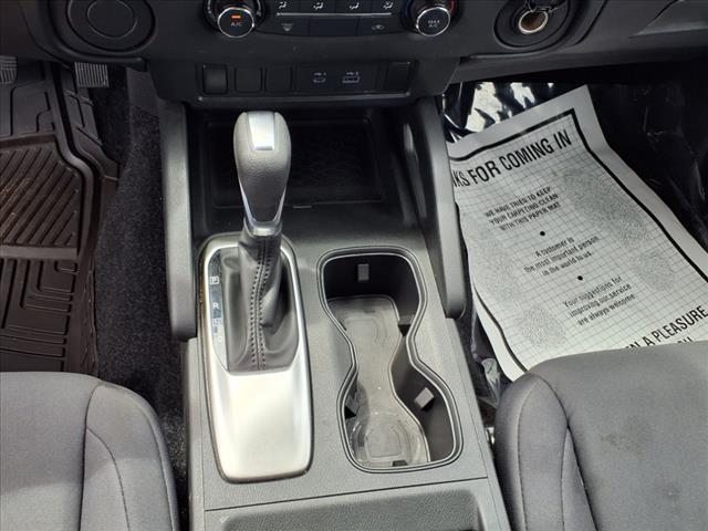 Photo of 2024 Glacier White Nissan Frontier
