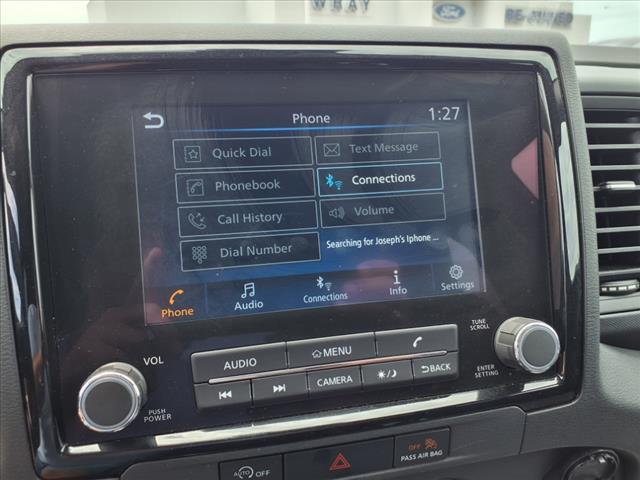 Photo of 2024 Glacier White Nissan Frontier
