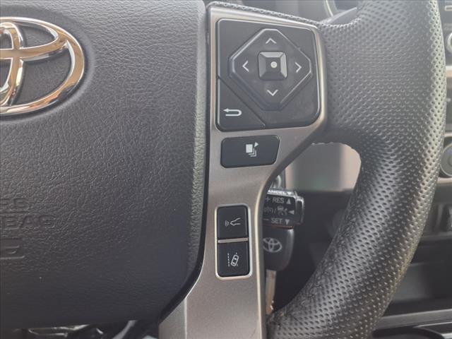 Photo of 2022 White Toyota Tacoma
