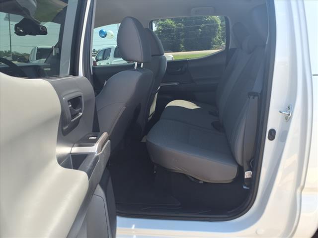 Photo of 2022 White Toyota Tacoma