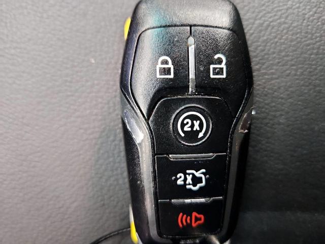 Photo of 2017 Black Ford Explorer