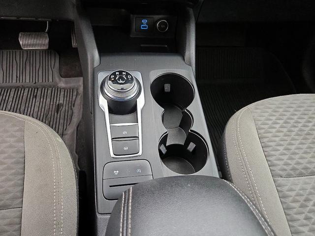 Photo of 2021 White Ford Escape