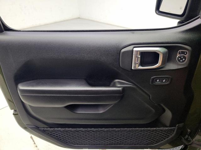 Photo of 2021 Green Jeep Wrangler