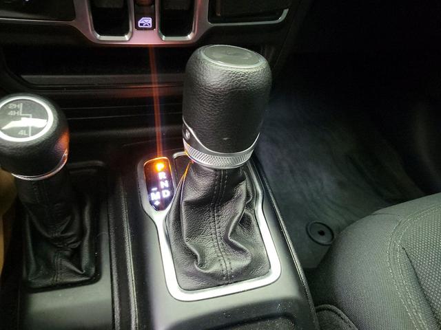 Photo of 2021 Green Jeep Wrangler