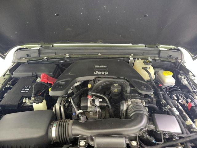 Photo of 2021 Green Jeep Wrangler