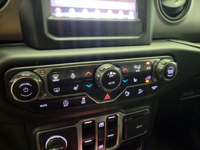 Photo of 2021 Green Jeep Wrangler