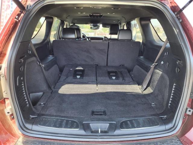 Photo of 2022 Octane Red Pearlcoat Dodge Durango