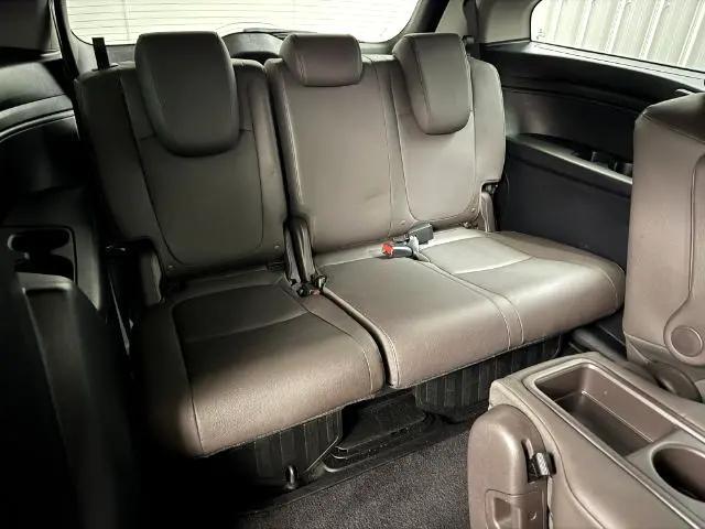 Photo of 2019 Crystal Black Pearl Honda Odyssey