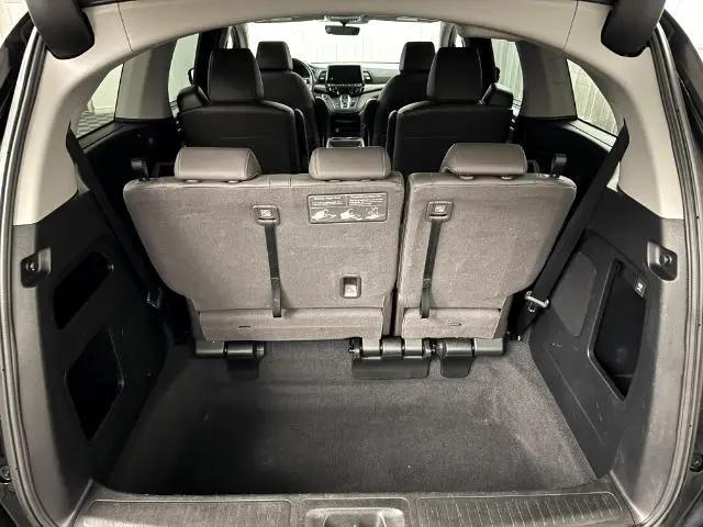 Photo of 2019 Crystal Black Pearl Honda Odyssey