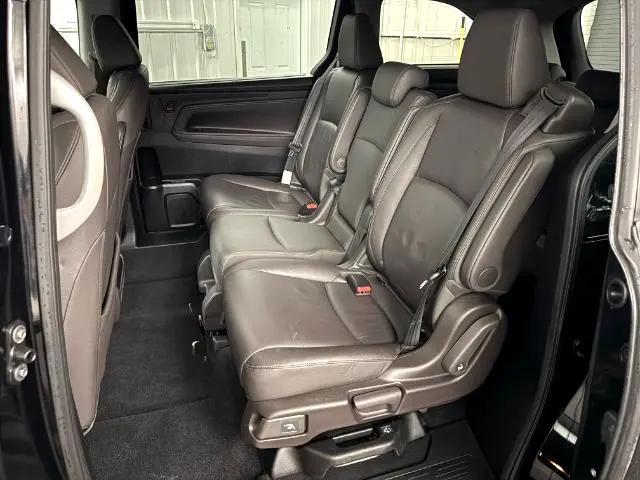 Photo of 2019 Crystal Black Pearl Honda Odyssey