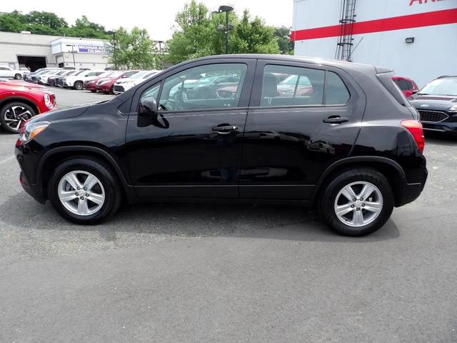 Photo of 2020 Black Chevrolet Trax