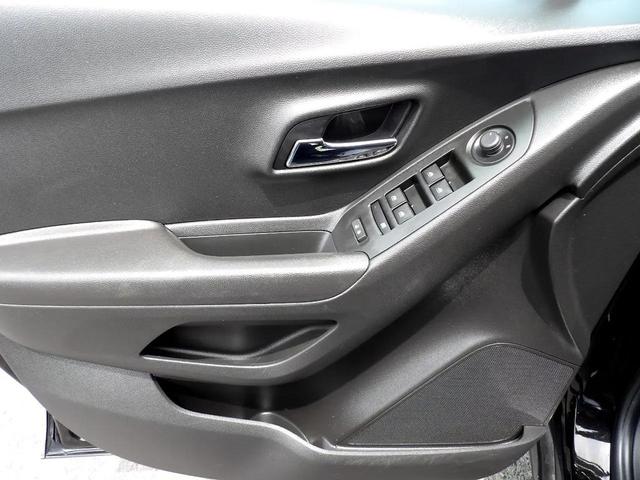 Photo of 2020 Black Chevrolet Trax