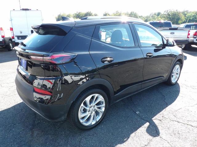 Photo of 2022 Mosaic Black Metallic Chevrolet Bolt EUV