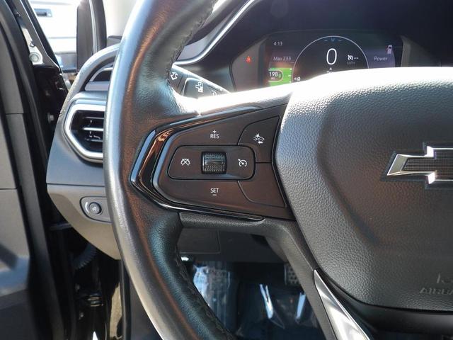 Photo of 2022 Mosaic Black Metallic Chevrolet Bolt EUV