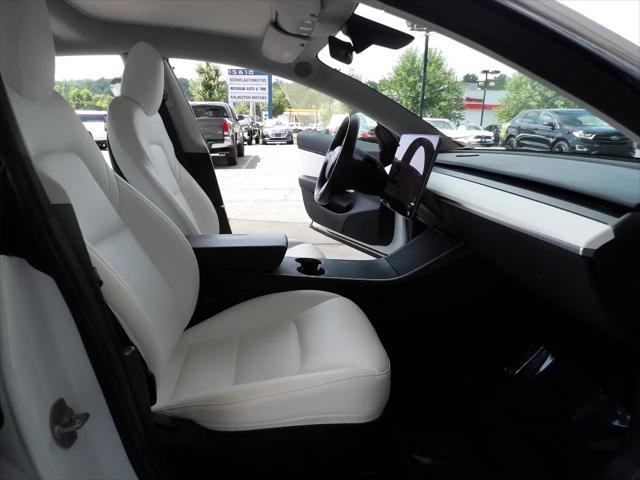 Photo of 2018 Pearl White Multi-Coat Tesla Model 3