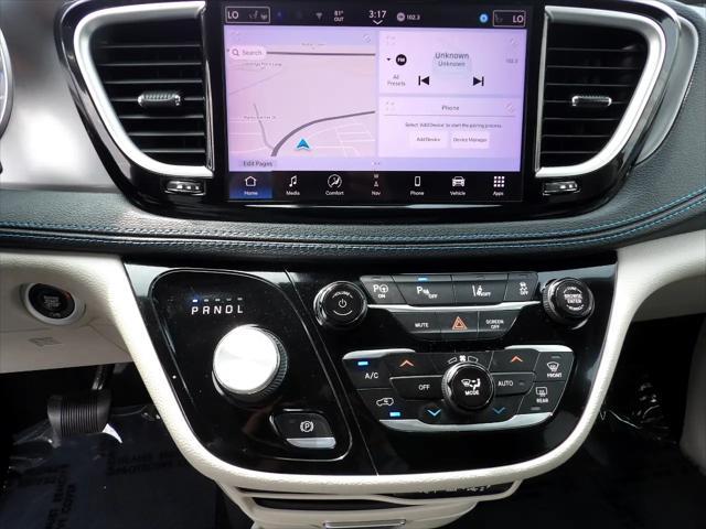 Photo of 2021 Velvet Red Pearlcoat Chrysler Pacifica Hybrid