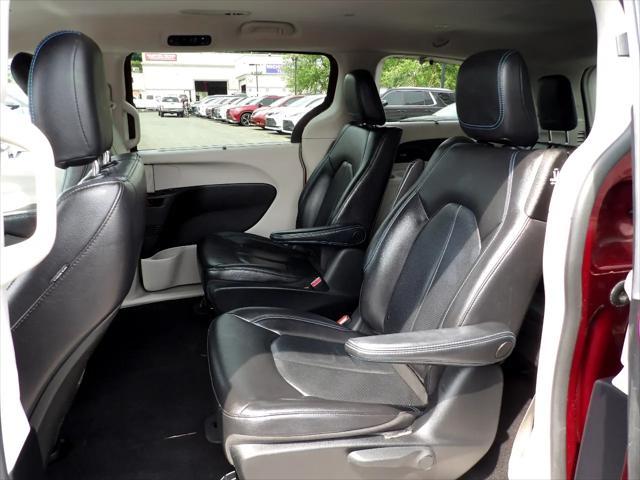 Photo of 2021 Velvet Red Pearlcoat Chrysler Pacifica Hybrid