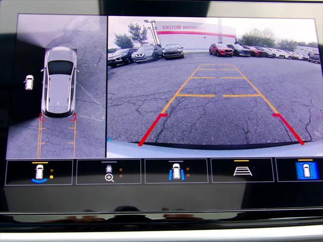 Photo of 2022 Silver Flare Metallic Chevrolet Bolt EUV