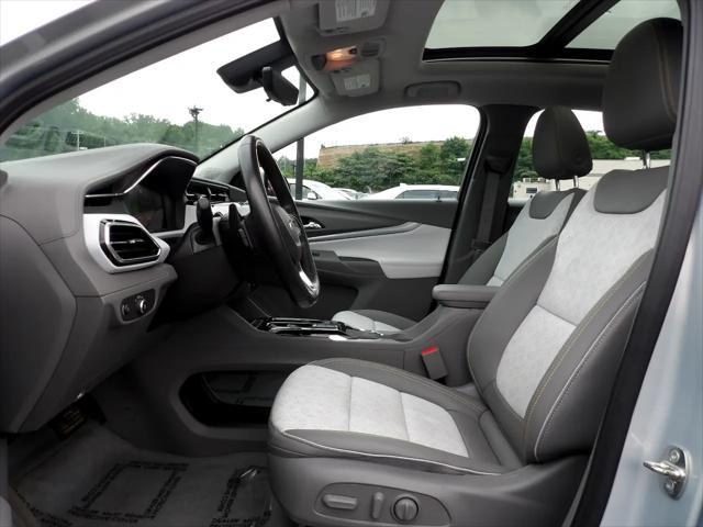 Photo of 2022 Silver Flare Metallic Chevrolet Bolt EUV