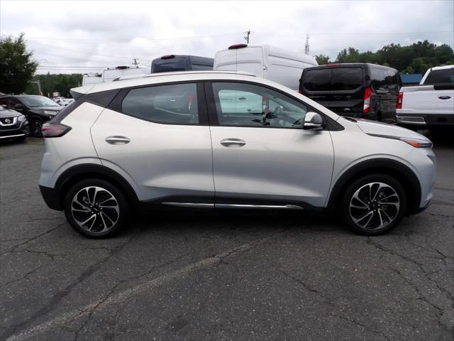 Photo of 2022 Silver Flare Metallic Chevrolet Bolt EUV