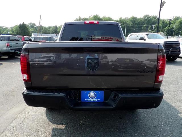 Photo of 2024 Granite Crystal Metallic Clearcoat RAM 1500 Classic