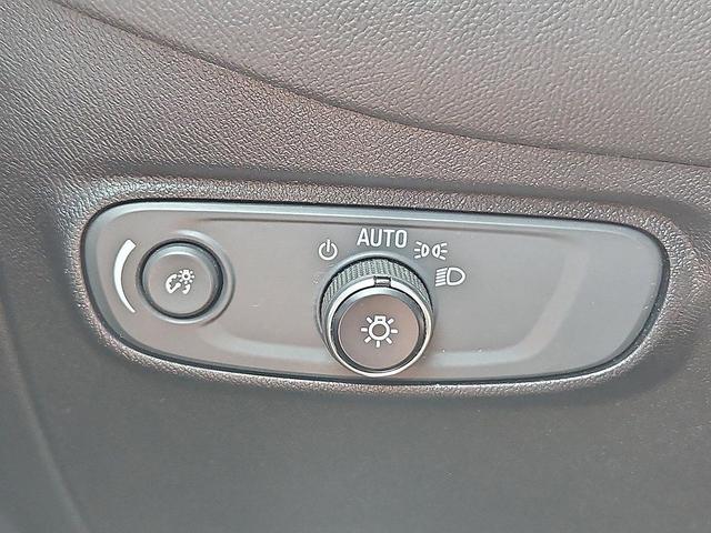 Photo of 2019 Orange Burst Metallic Chevrolet Equinox