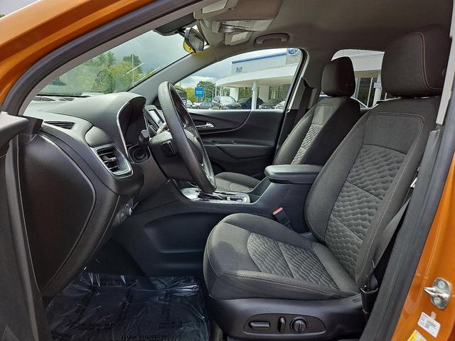 Photo of 2019 Orange Burst Metallic Chevrolet Equinox